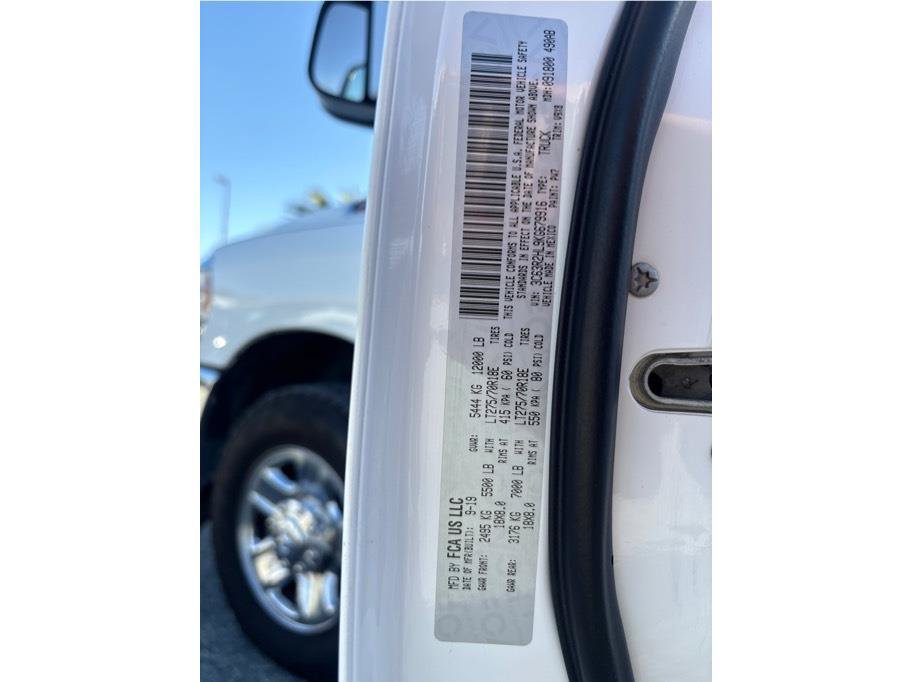 Used 2019 RAM 3500 Big Horn RWD image 12