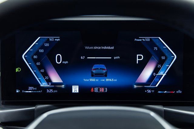 Certified 2025 BMW 330i xDrive Sedan w/ Premium Package image 2