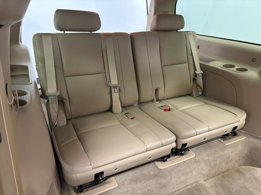 Used 2014 Chevrolet Suburban LTZ image 34