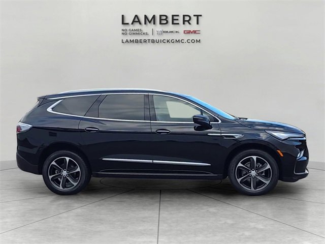 Used 2023 Buick Enclave Essence w/ LPO, Touring Package image 6