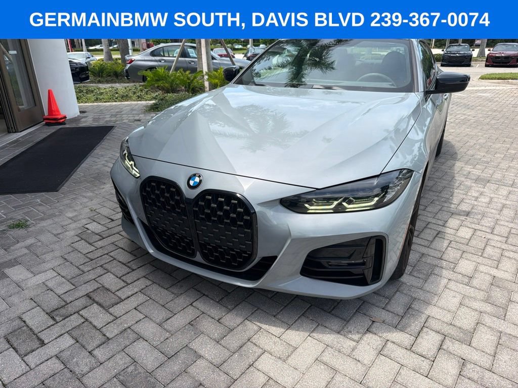 Used 2024 BMW 430i Coupe w/ M Sport Package RWD image 5