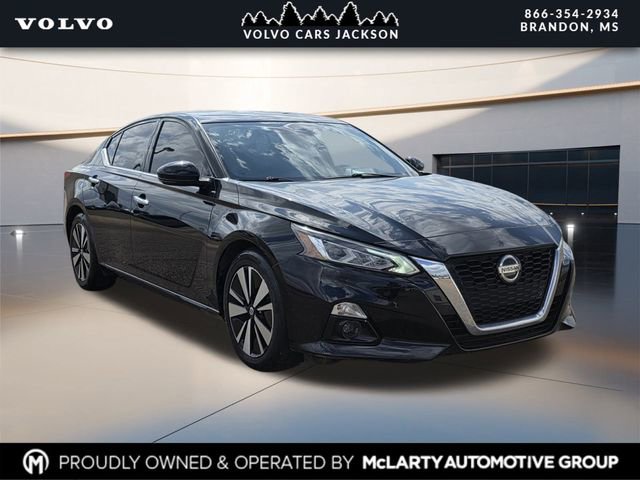 Used 2020 Nissan Altima 2.5 SV image 1