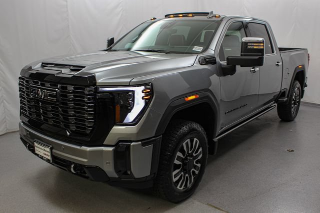 New 2026 GMC Sierra 2500 Denali Ultimate w/ LPO, Black Badging Package AWD/4WD image 5