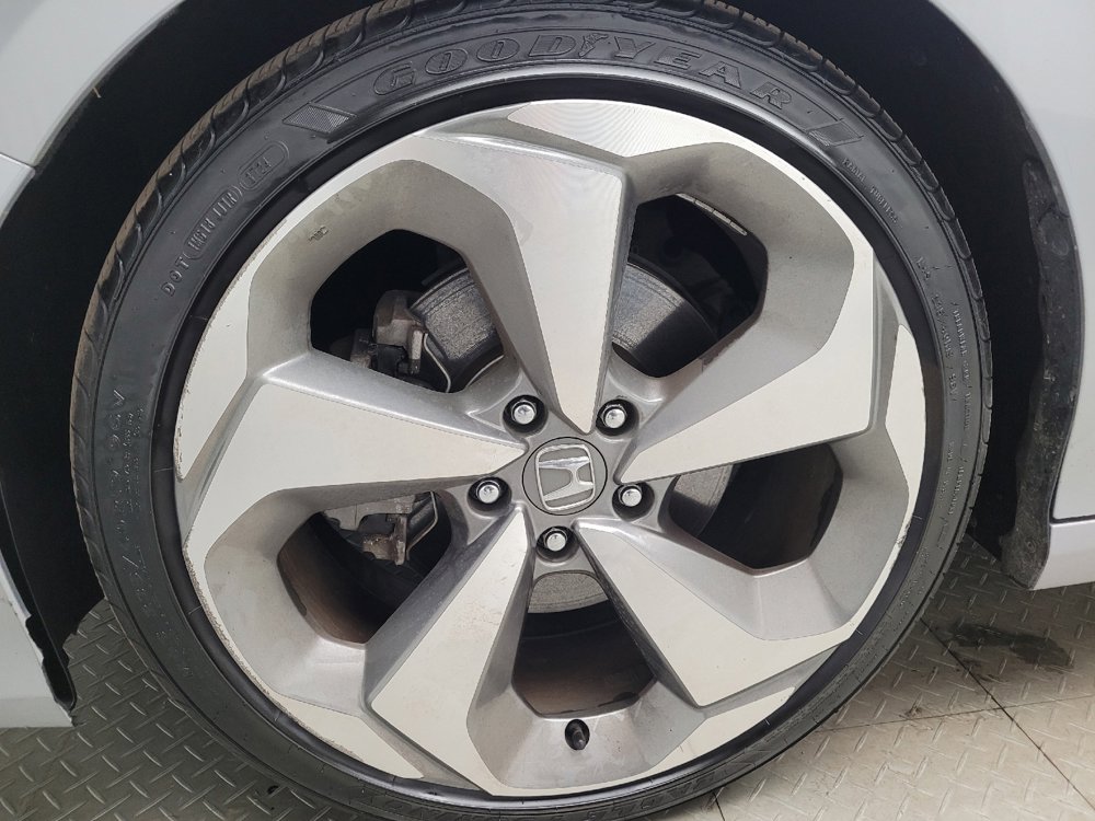 Used 2018 Honda Accord Touring image 31