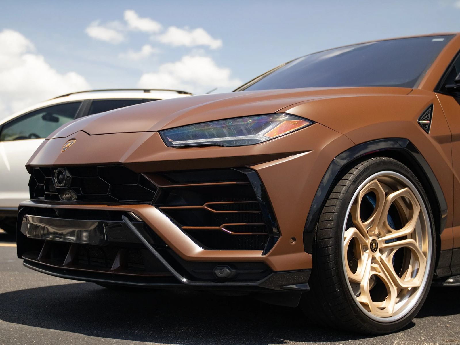 Used 2019 Lamborghini Urus AWD/4WD image 12