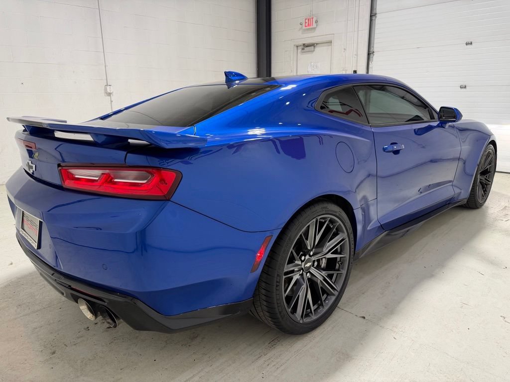 Used 2017 Chevrolet Camaro ZL1 RWD image 9