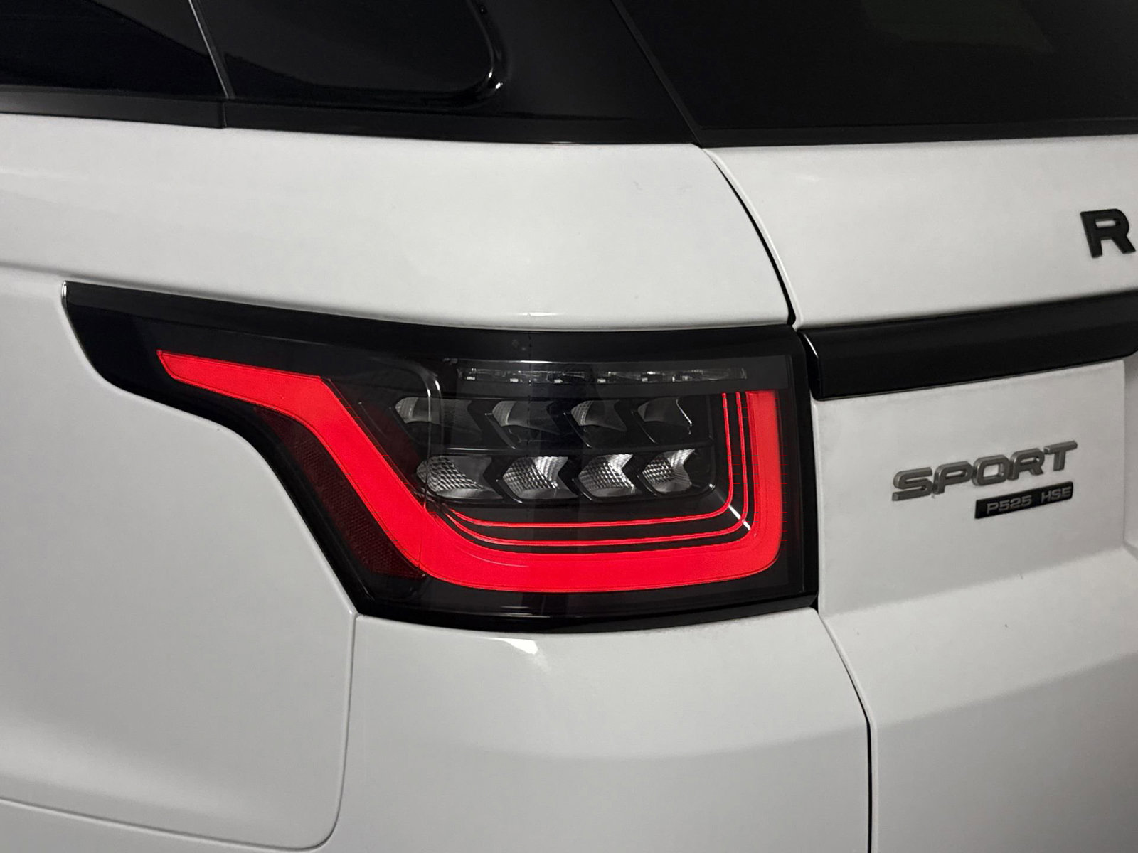 Used 2020 Land Rover Range Rover Sport HSE Dynamic image 26