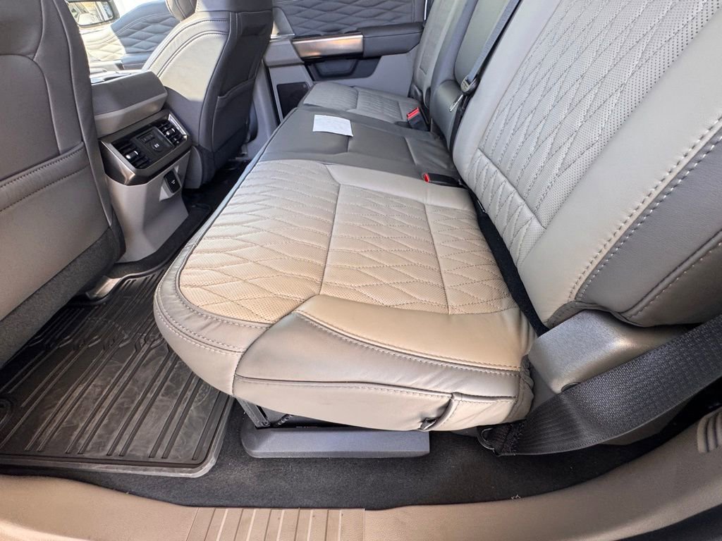 New 2026 Ford F450 Platinum w/ Platinum Plus Package image 25