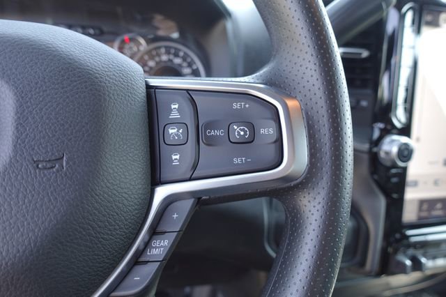 New 2025 RAM 3500 4x4 Crew Cab DRW image 18