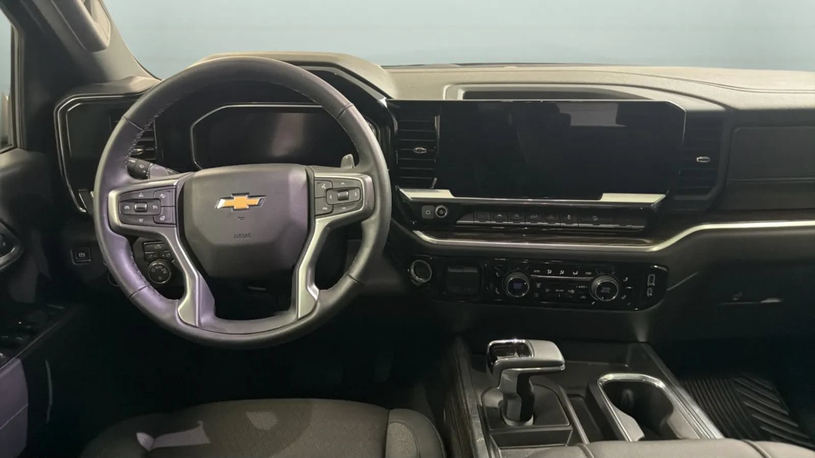 Used 2026 Chevrolet Silverado 1500 LT AWD/4WD image 10