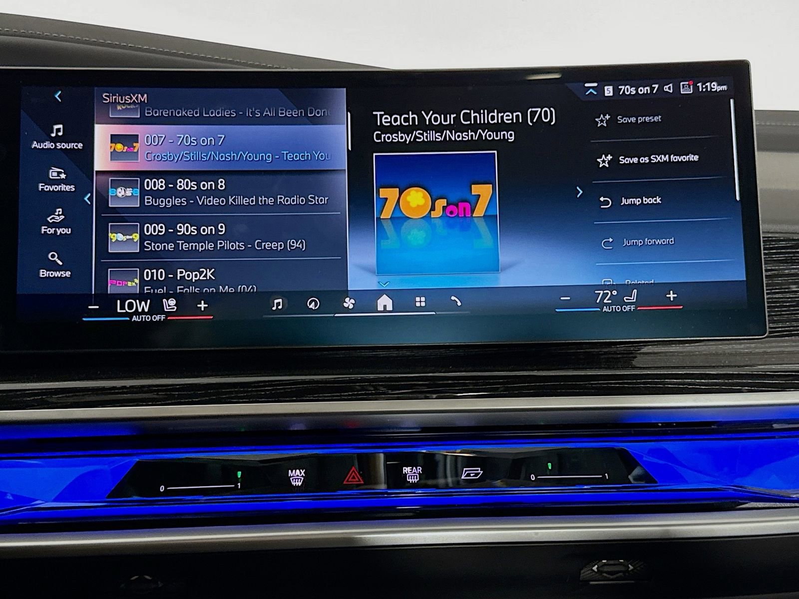 Used 2025 BMW 760i xDrive image 15