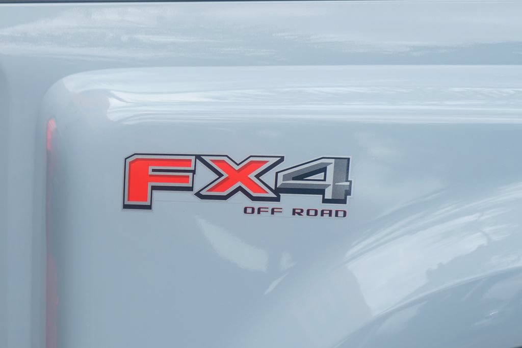 Used 2025 Ford F450 Platinum w/ FX4 Off-Road Package AWD/4WD image 58