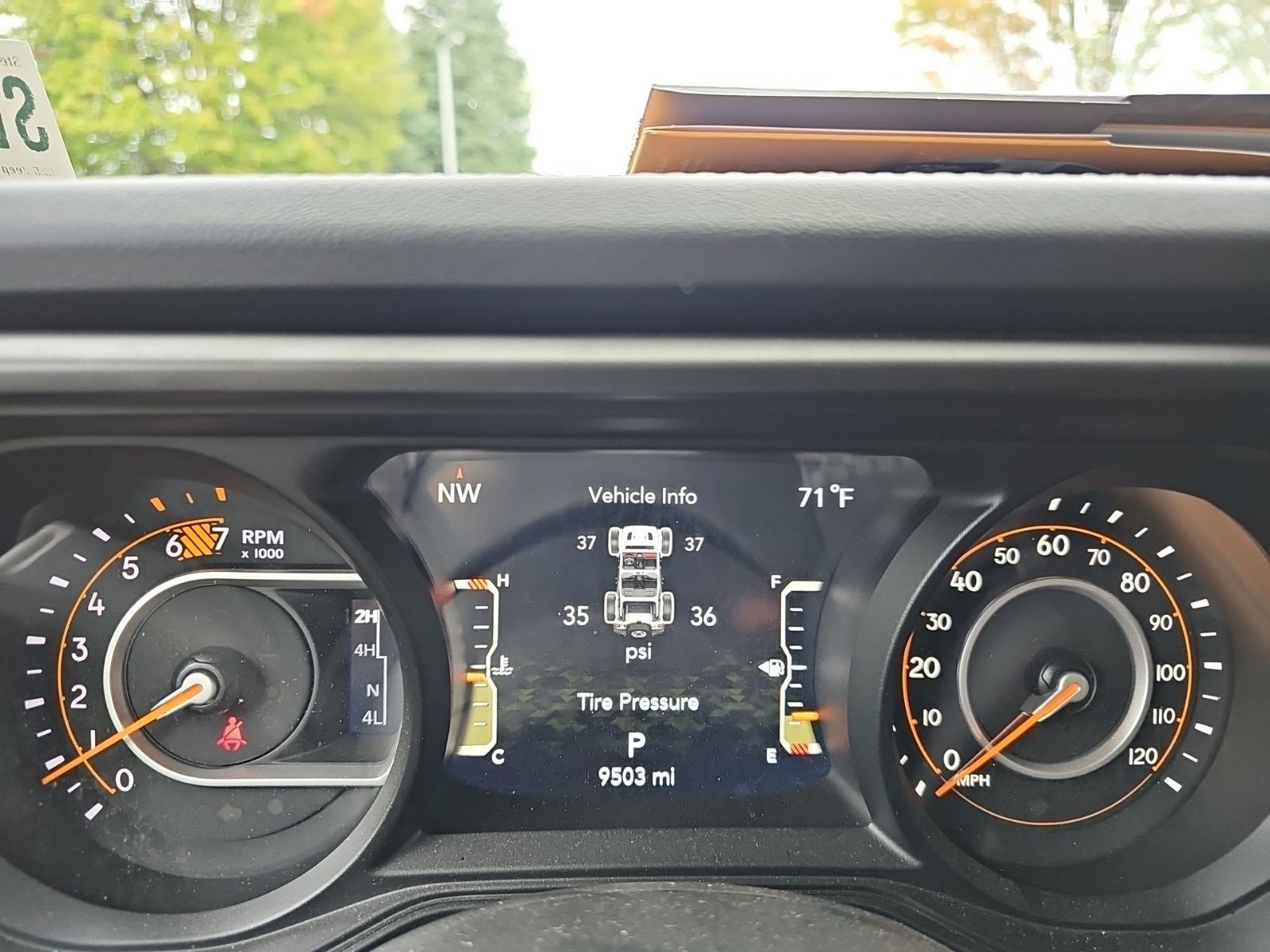 Used 2025 Jeep Wrangler Unlimited Sahara AWD/4WD image 20