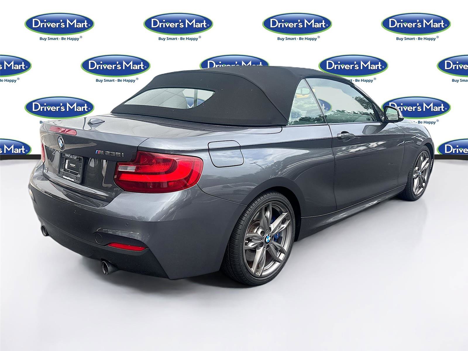 Used 2015 BMW M235i Convertible image 8