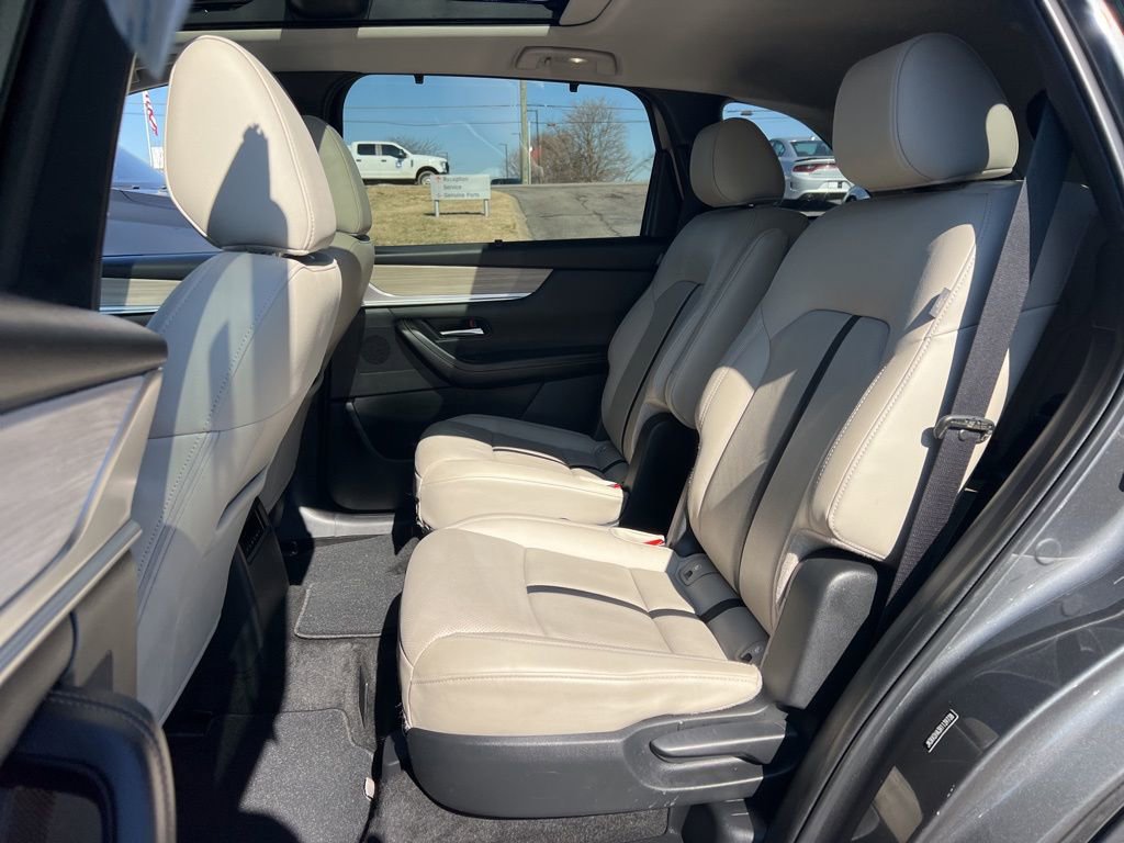 Used 2024 MAZDA CX-90 Plug-In Hybrid w/ Premium Pkg image 26