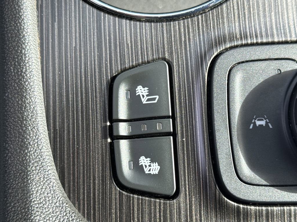 Certified 2023 GMC Acadia SLT w/ Trailering Package AWD/4WD image 13