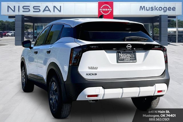 New 2027 Nissan Kicks S FWD image 3