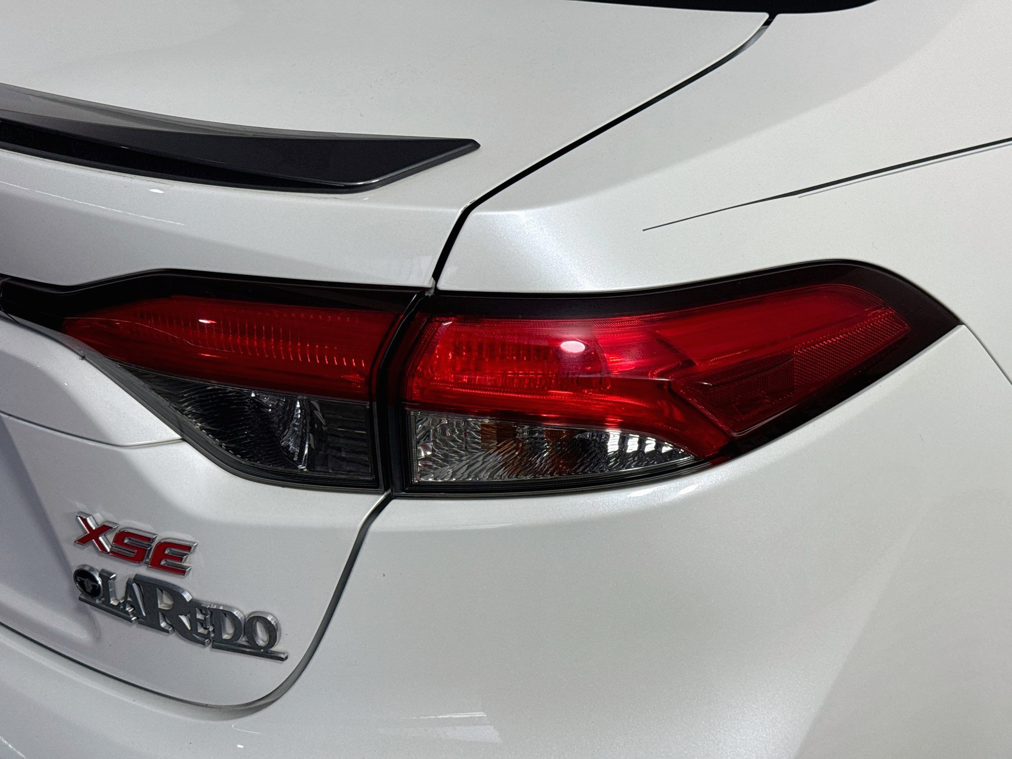 Used 2020 Toyota Corolla XSE FWD image 34