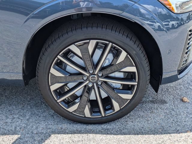 New 2026 Volvo XC60 T8 Ultra w/ Protection Package Premier AWD/4WD image 11