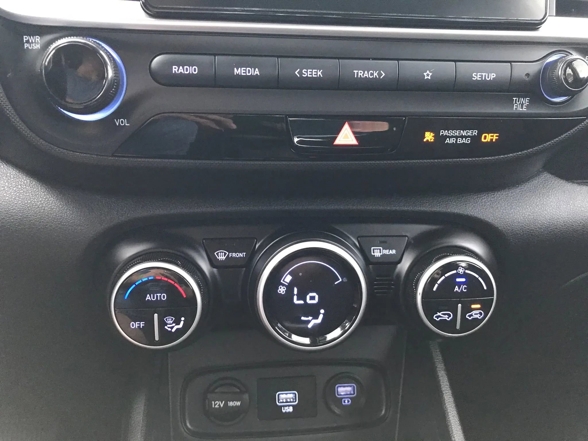 Used 2020 Hyundai Venue SEL w/ Convenience Package image 22