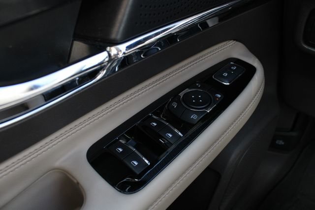 Used 2024 Lincoln Corsair FWD w/ Equipment Group 101A image 8