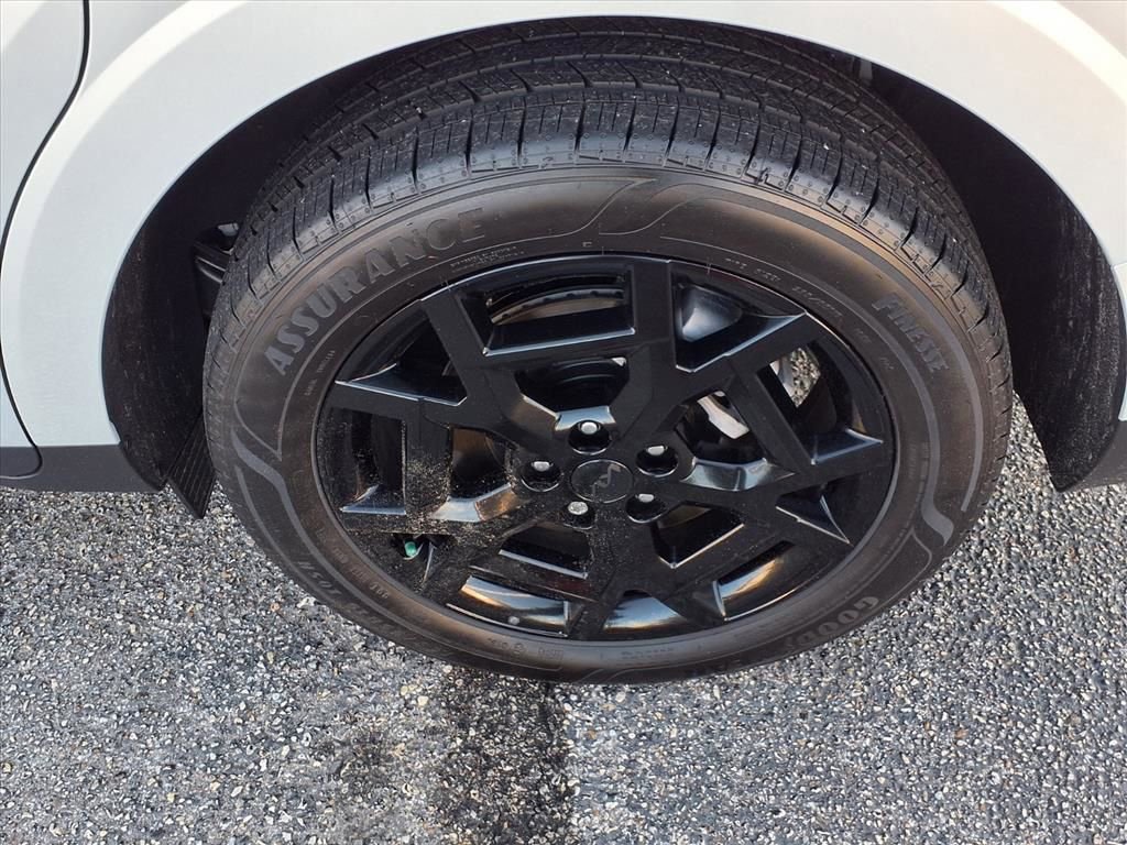 Used 2026 Kia Carnival SX w/ SX Dark Edition Package FWD image 20