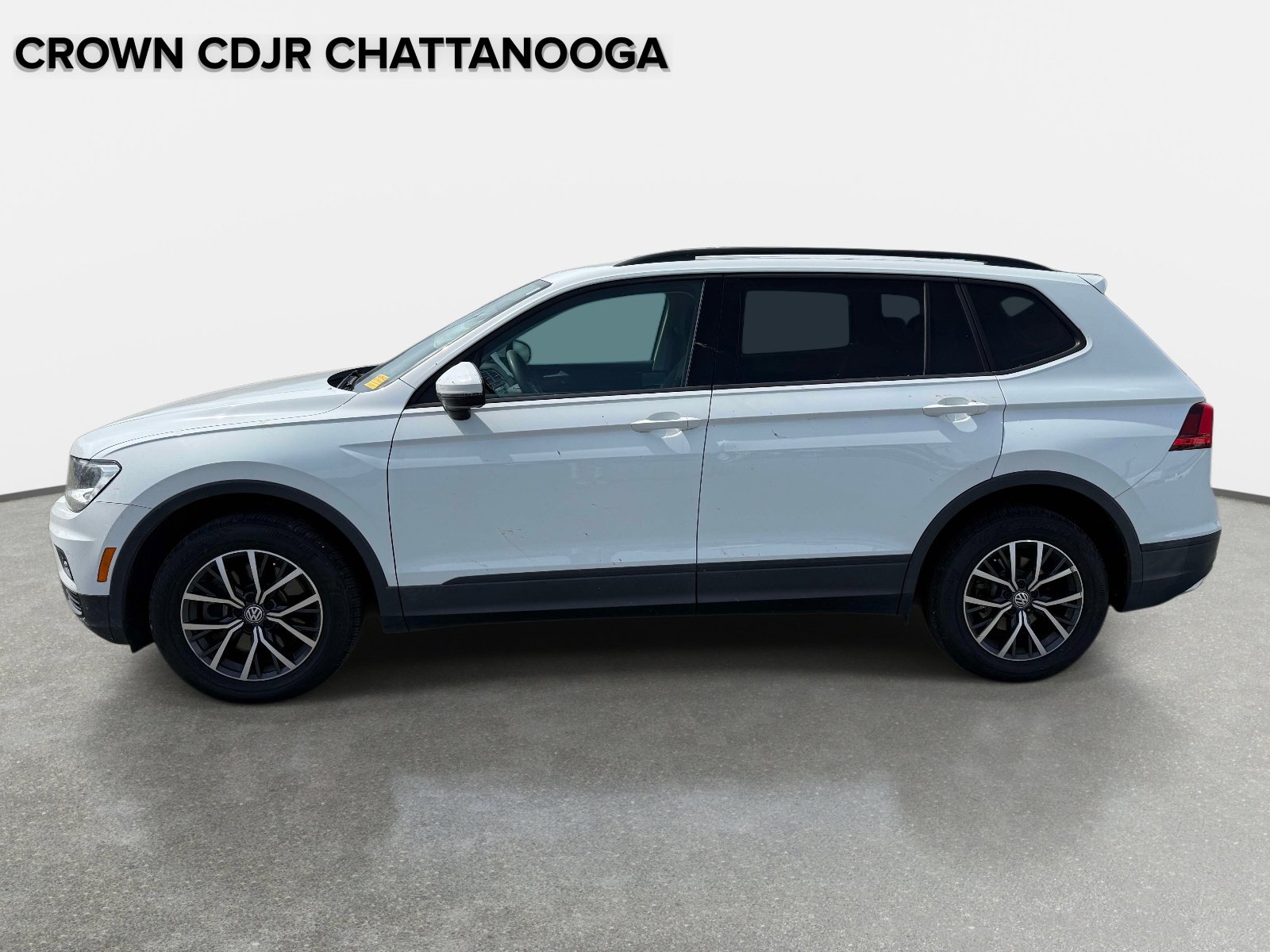 Used 2021 Volkswagen Tiguan S FWD image 2