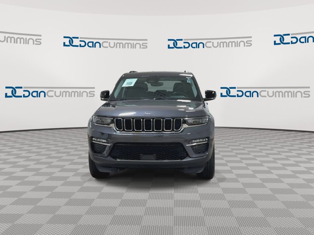Used 2022 Jeep Grand Cherokee Limited image 4