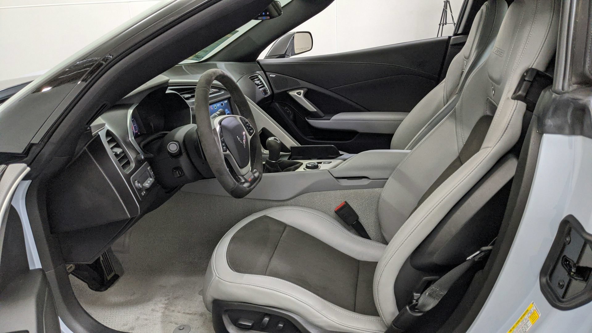 Certified 2019 Chevrolet Corvette Z06 RWD image 40