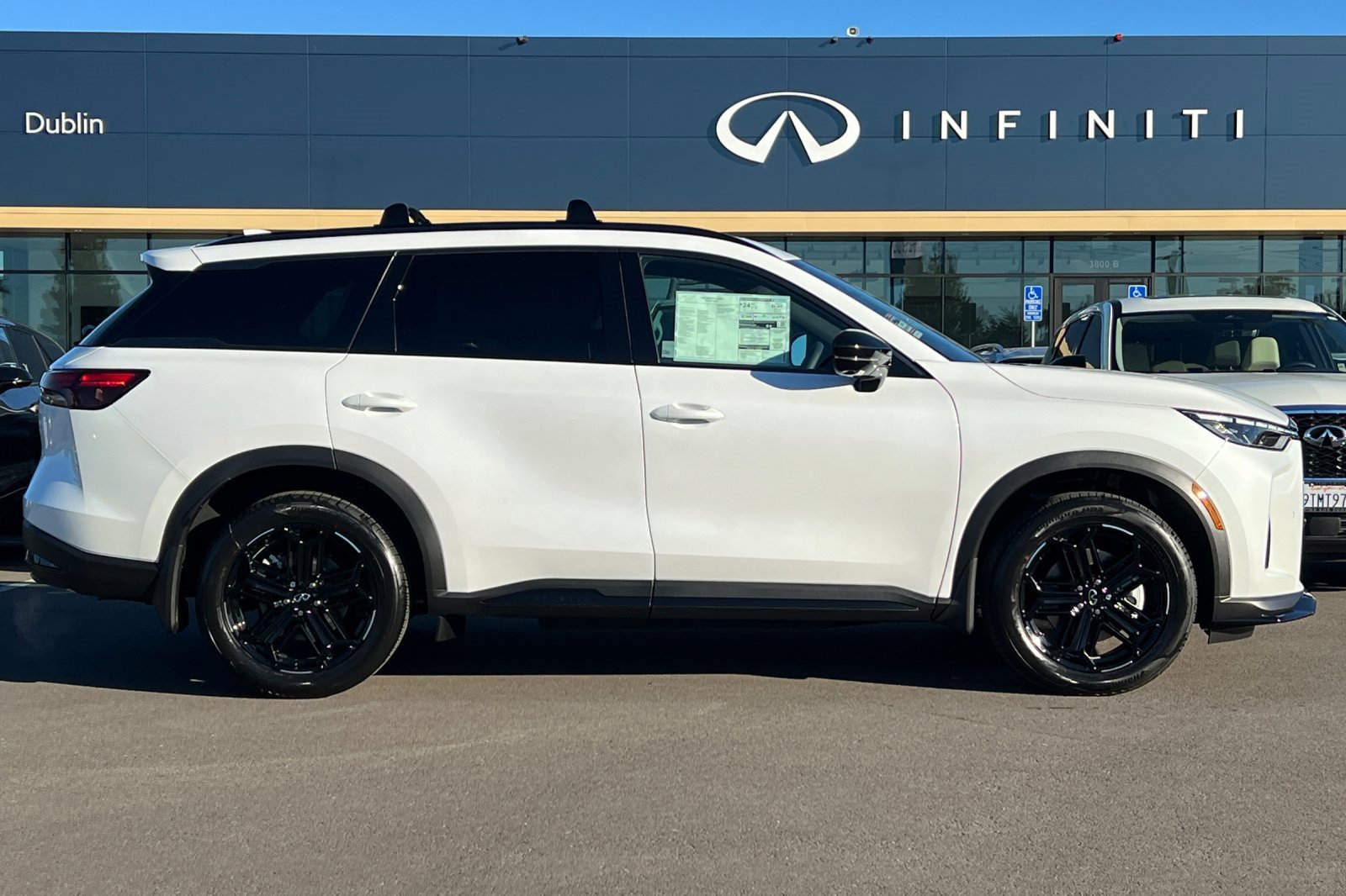 New 2026 INFINITI QX60 Sport image 6