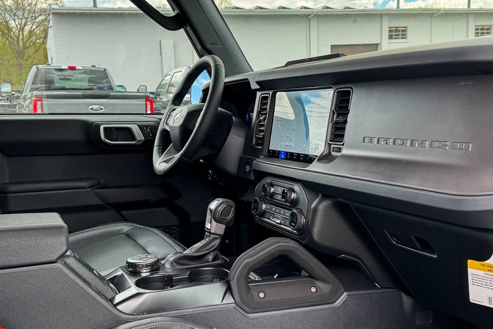 New 2026 Ford Bronco Big Bend w/ Black Diamond Package AWD/4WD image 14