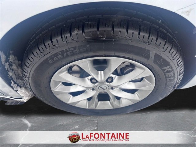 Used 2023 Chrysler Pacifica Touring-L image 30