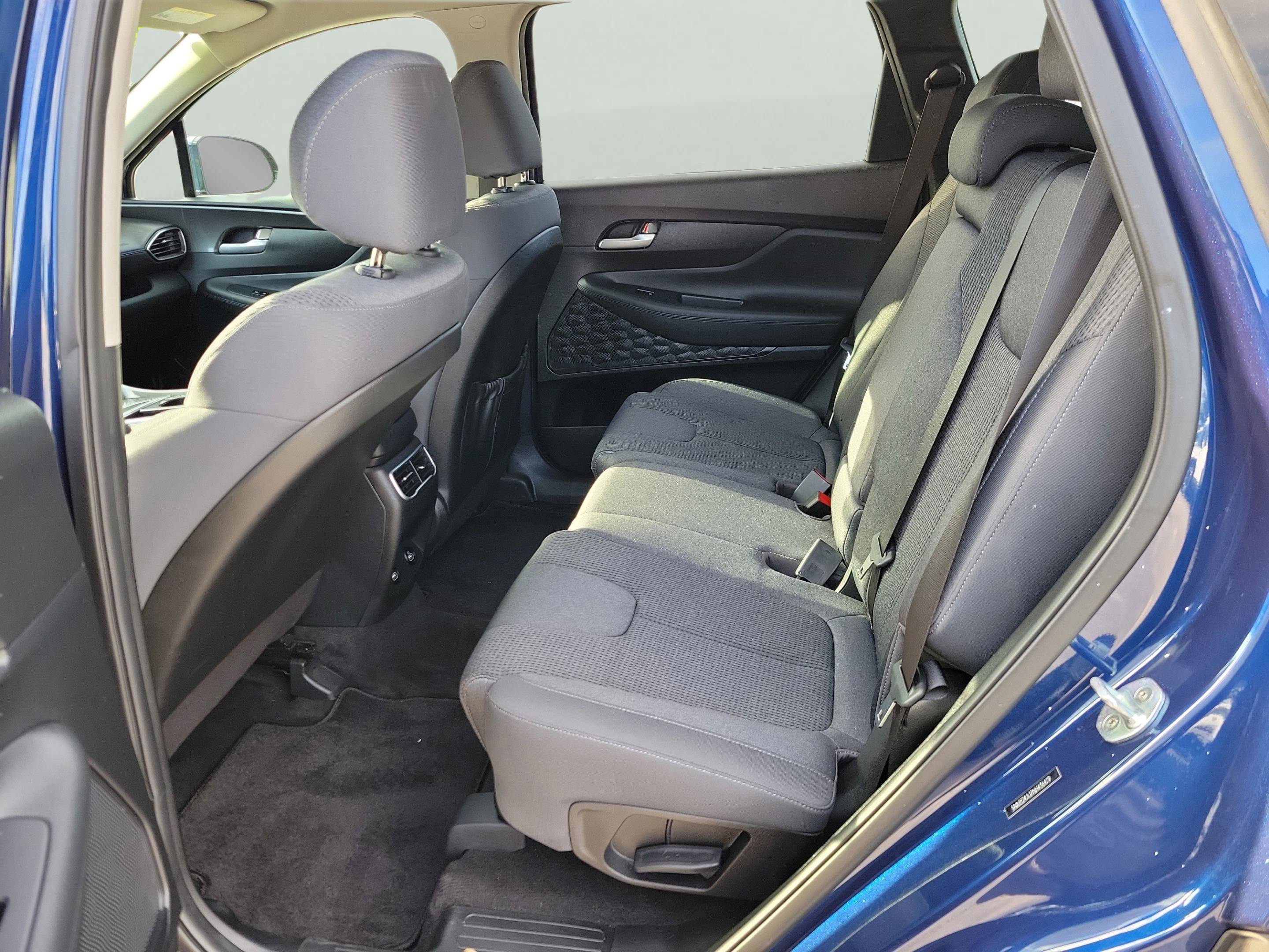 Certified 2022 Hyundai Santa Fe SEL image 9