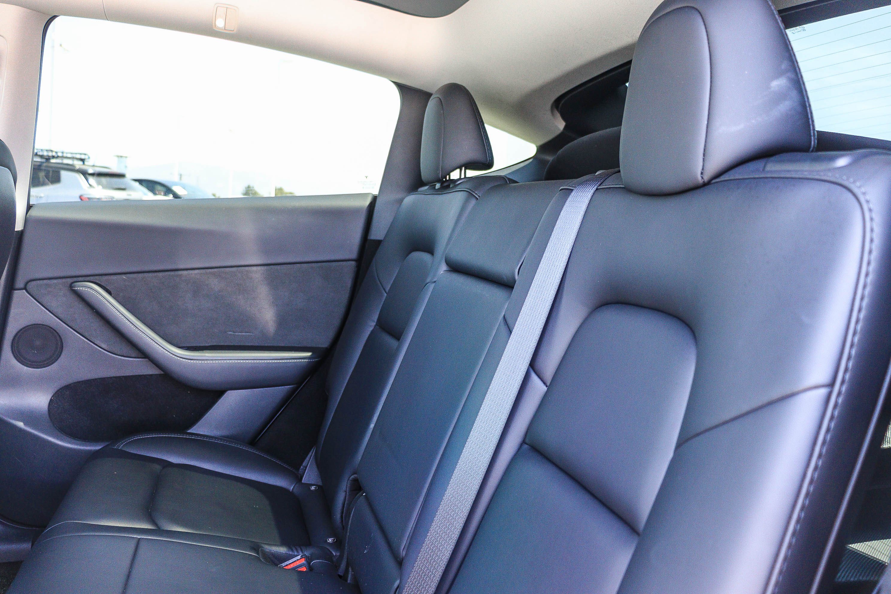 Used 2023 Tesla Model Y Performance AWD/4WD image 19