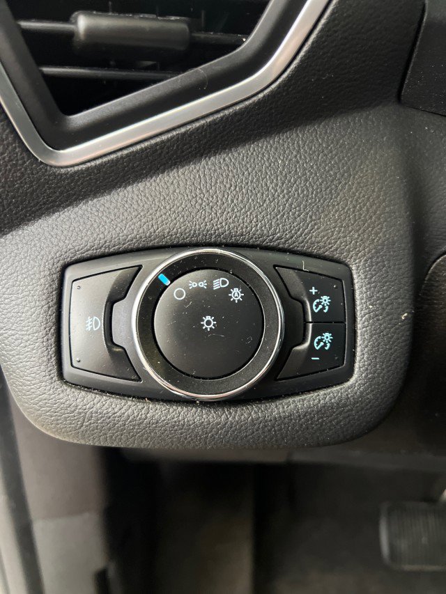 Used 2013 Ford C-MAX SEL image 29