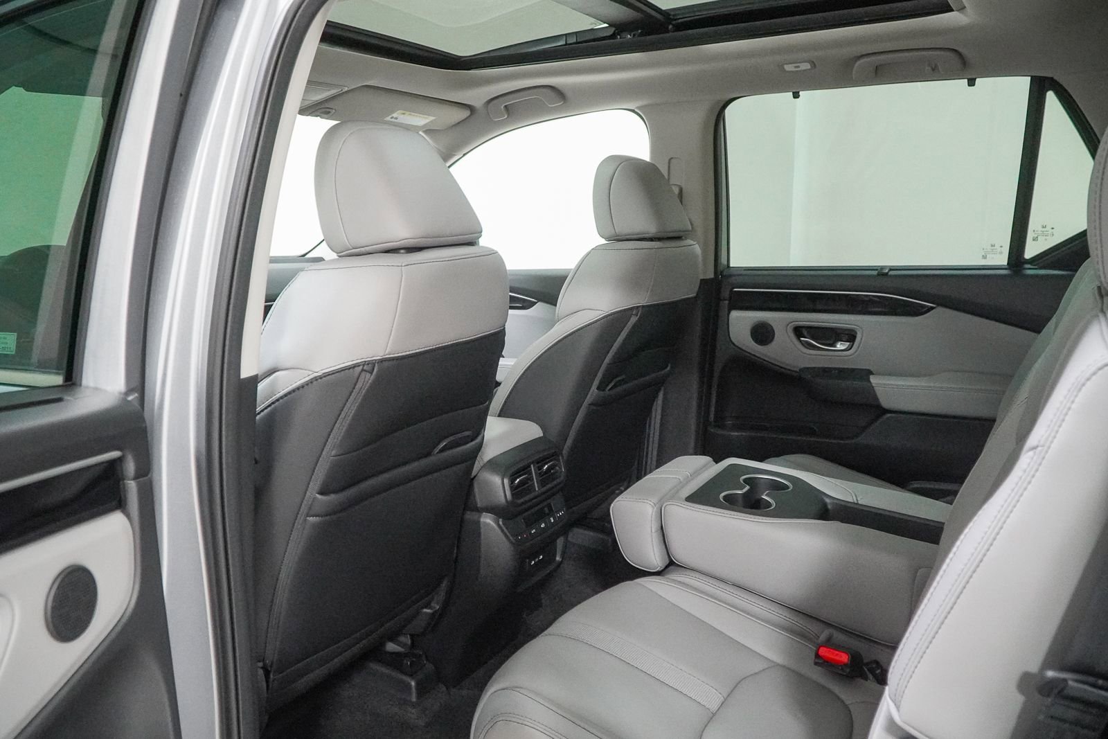 Certified 2025 Honda Pilot Touring image 44