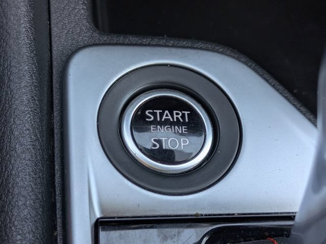 Used 2025 Nissan Sentra SR FWD image 31