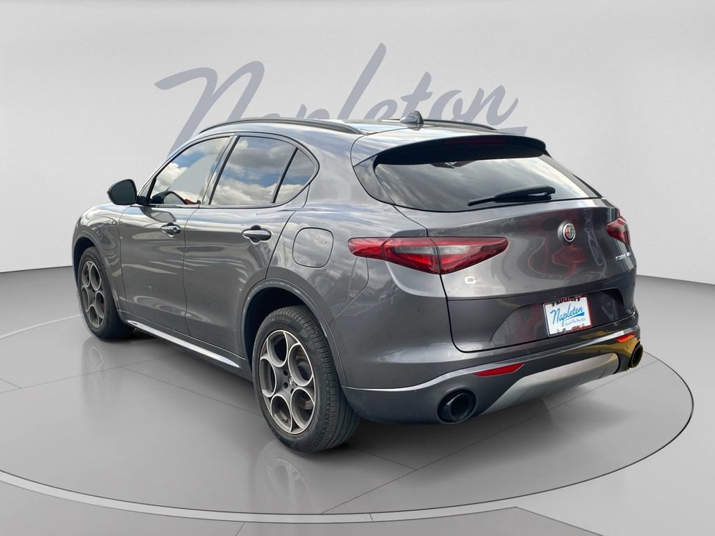 Used 2022 Alfa Romeo Stelvio Ti w/ Active Assist Plus Package AWD/4WD image 6