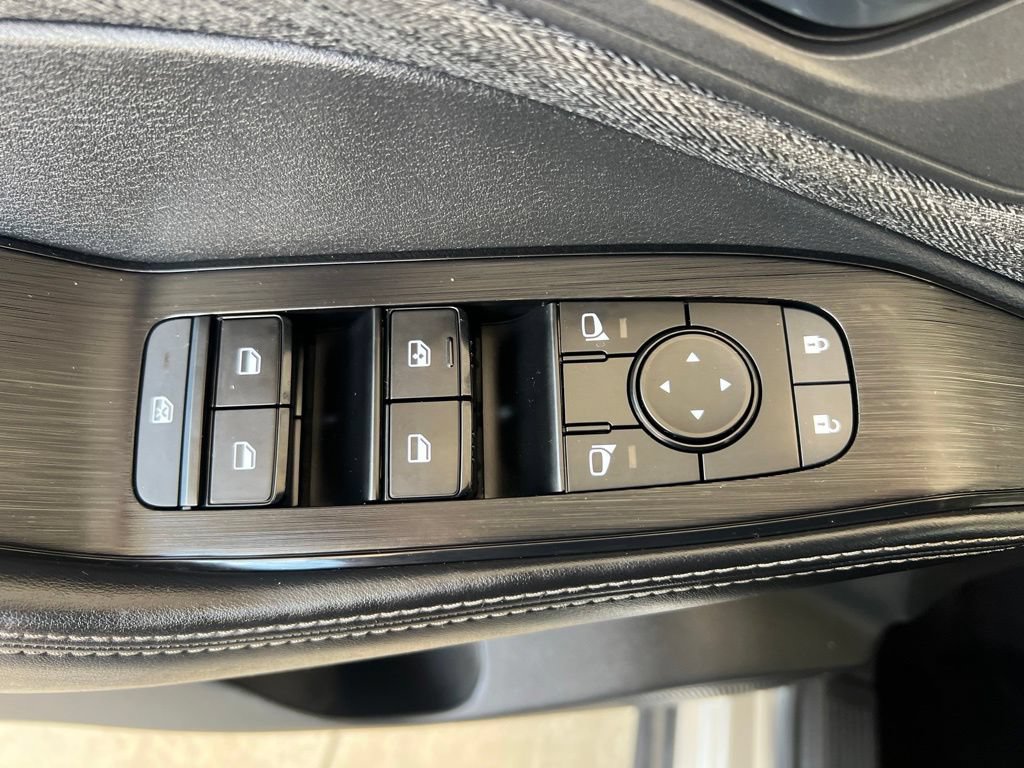 Used 2021 Nissan Rogue SV AWD/4WD image 44