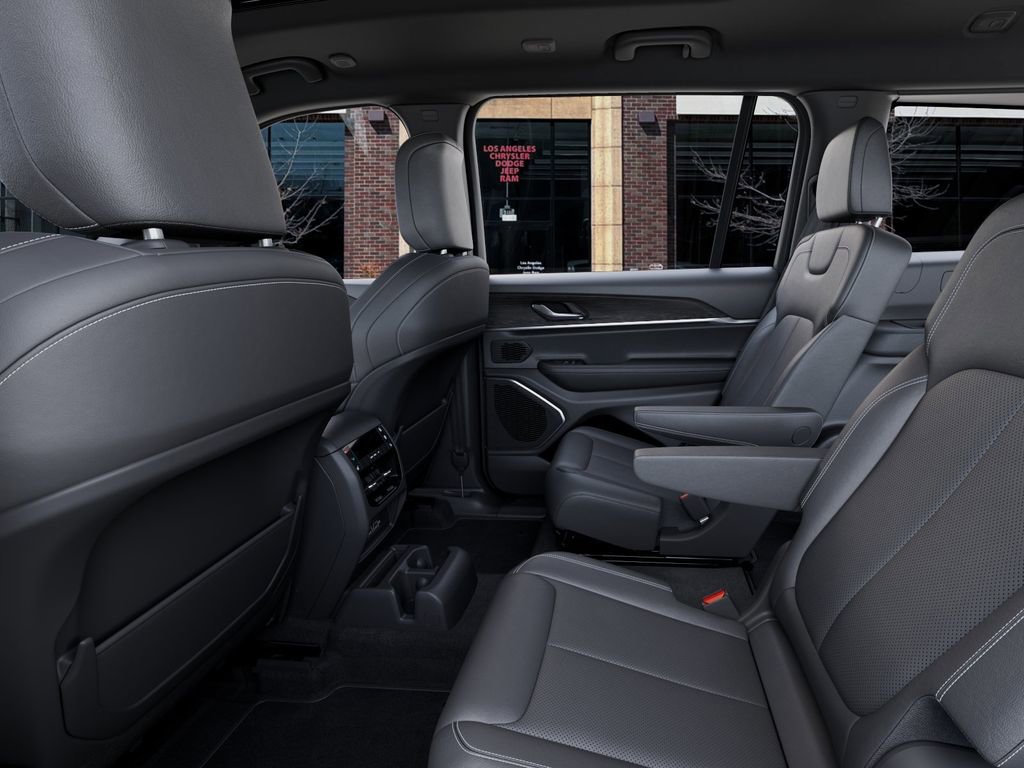 New 2026 Jeep Grand Cherokee L Limited image 23