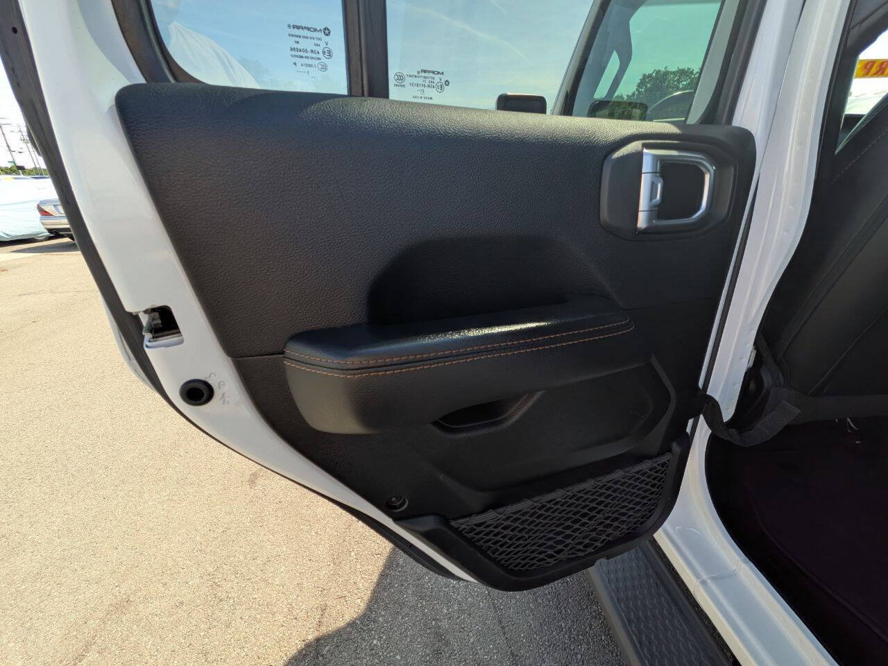 Used 2022 Jeep Gladiator High Altitude AWD/4WD image 24