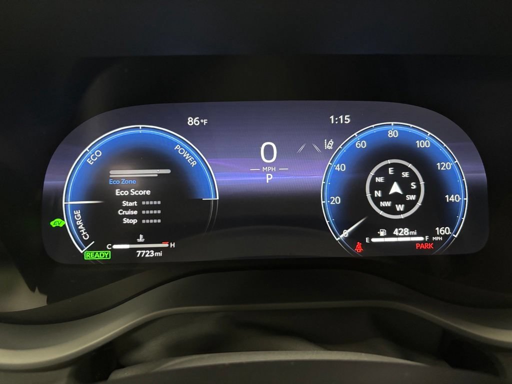 Used 2025 Toyota Sienna XSE FWD image 23