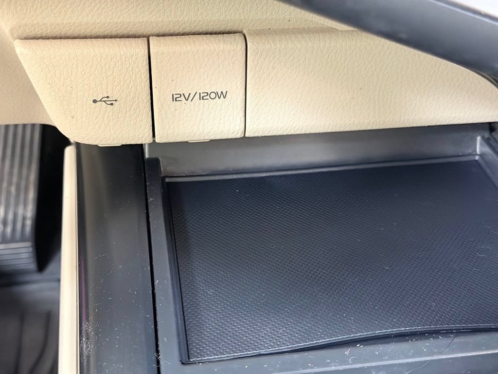 Used 2020 Toyota Camry LE FWD image 44