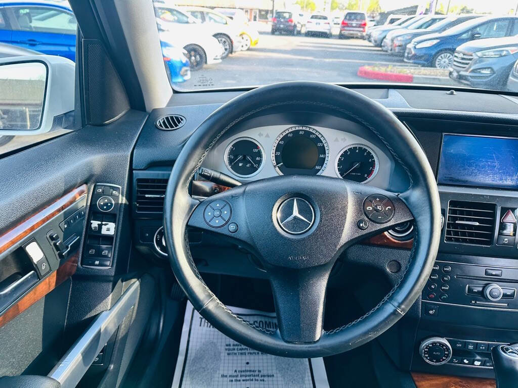 Used 2012 Mercedes-Benz GLK 350 4MATIC image 11