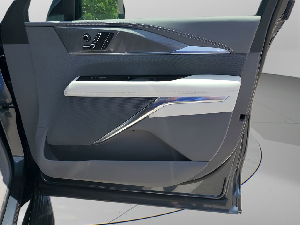 New 2026 Cadillac Escalade IQ Luxury 1 AWD/4WD image 15