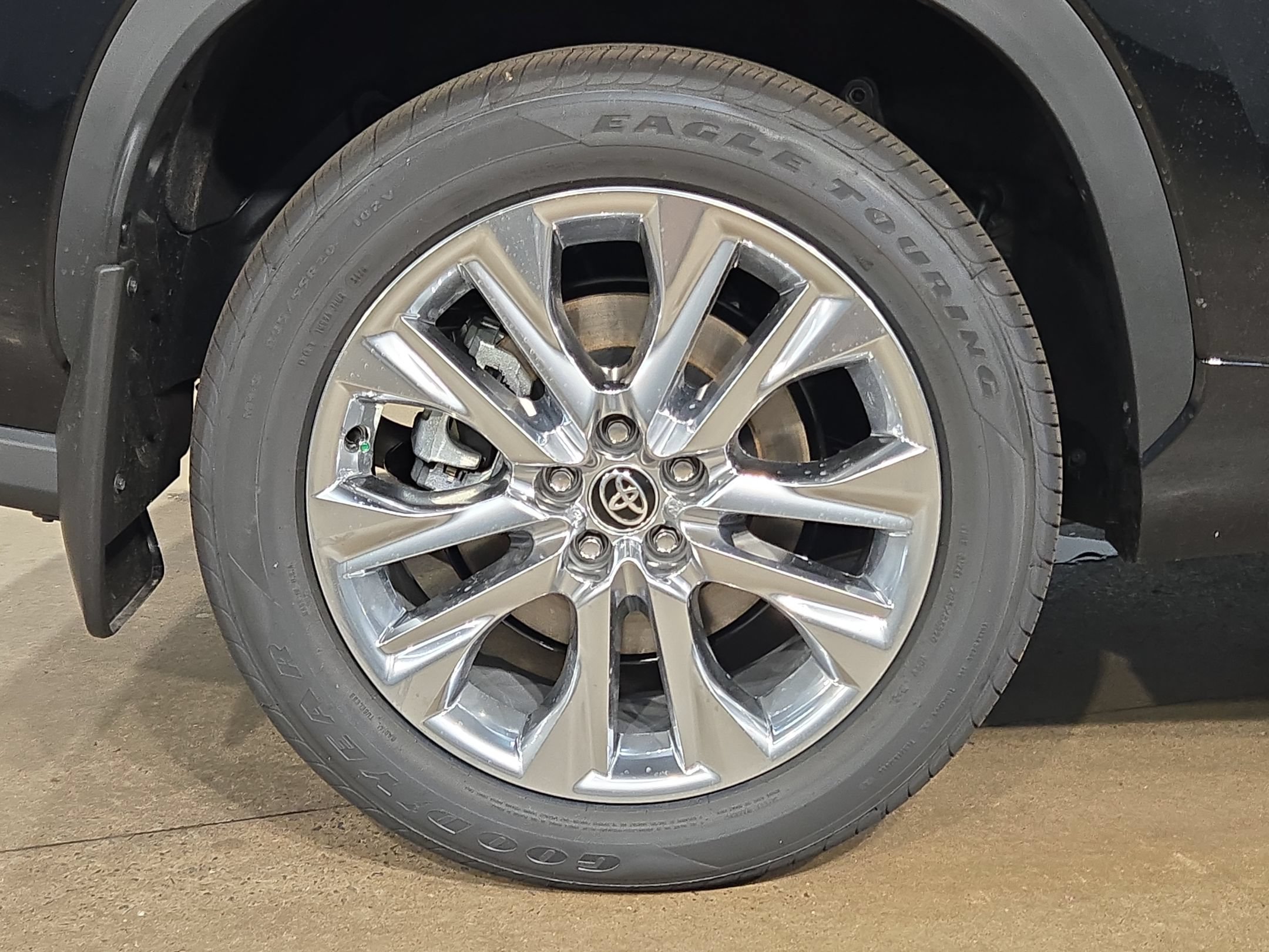 New 2026 Toyota Highlander Limited AWD/4WD image 13