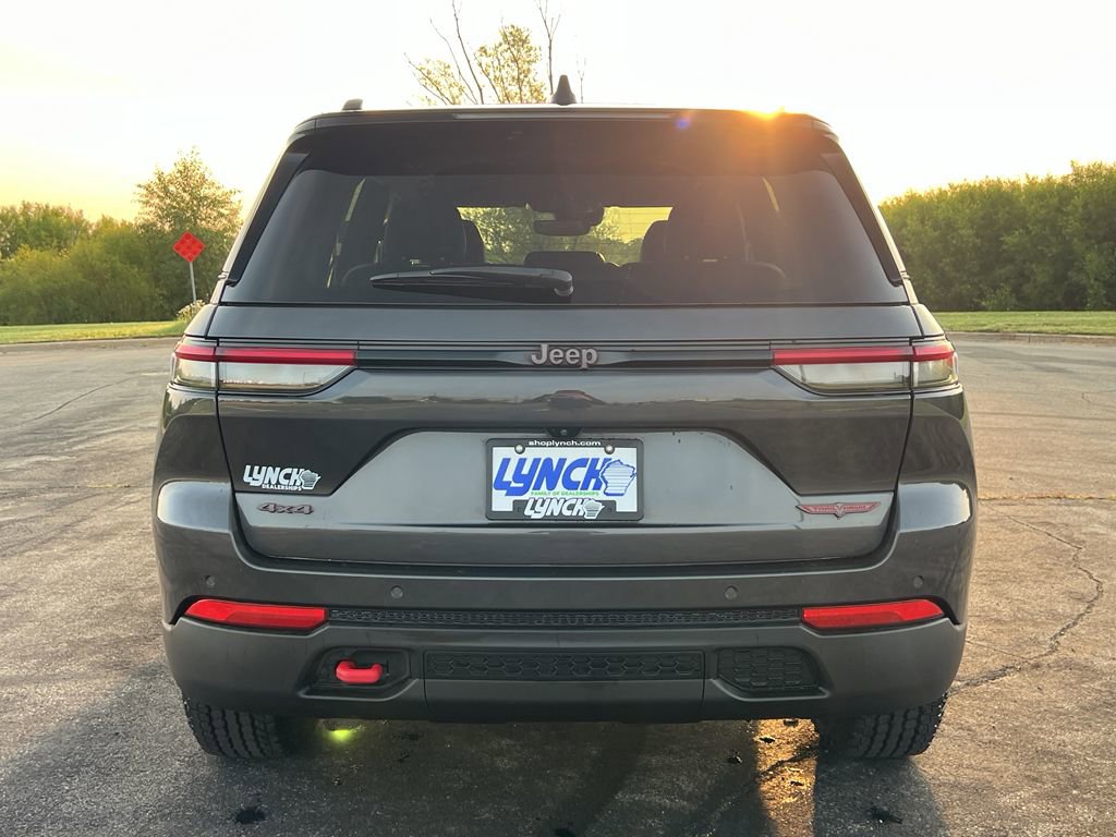 Used 2022 Jeep Grand Cherokee Trailhawk image 43