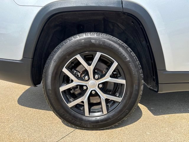 Used 2024 Jeep Grand Cherokee L Limited w/ Luxury Tech Group II AWD/4WD image 10