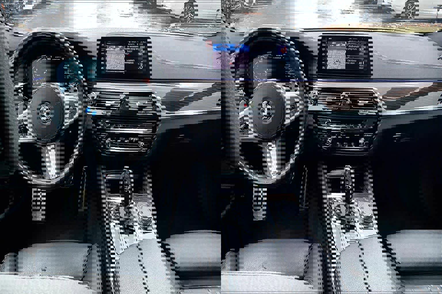 Used 2020 BMW M550i xDrive image 17