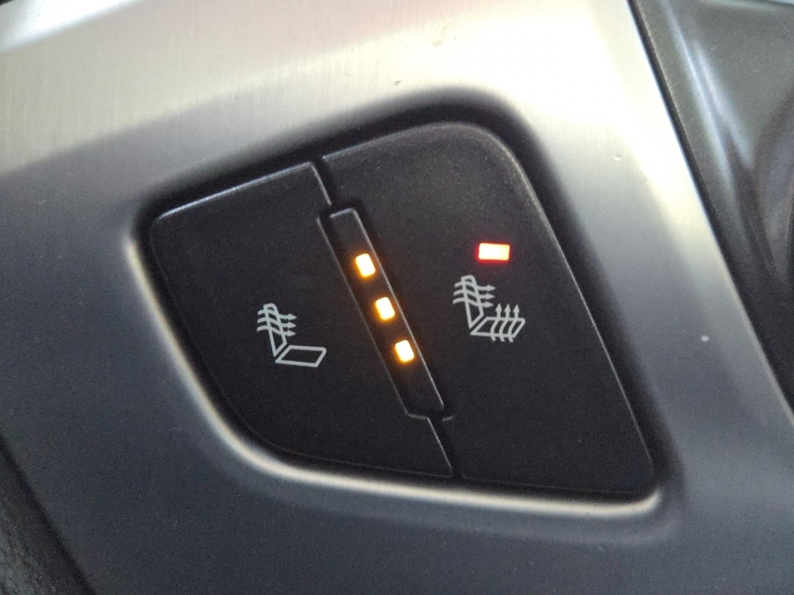 Used 2018 GMC Sierra 1500 SLT w/ SLT Premium Package image 10